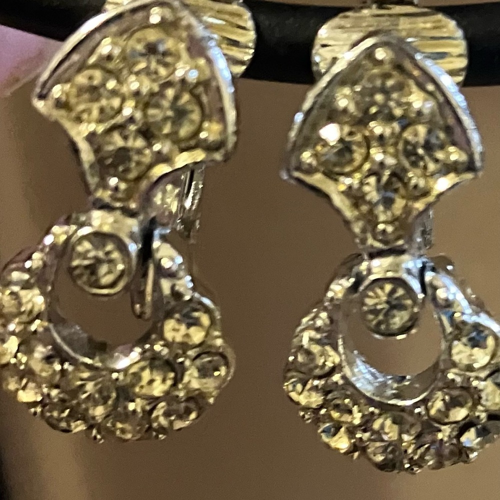 Gorgeous Faux Diamond Clip Ons - Picture 2 of 5